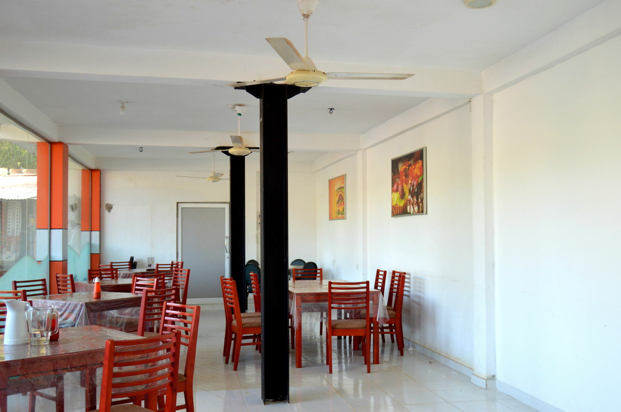 Cafe Pinnalanda Pinnawala  Extérieur photo